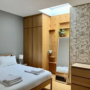 Bilocale Su Corte Milanese Apartment